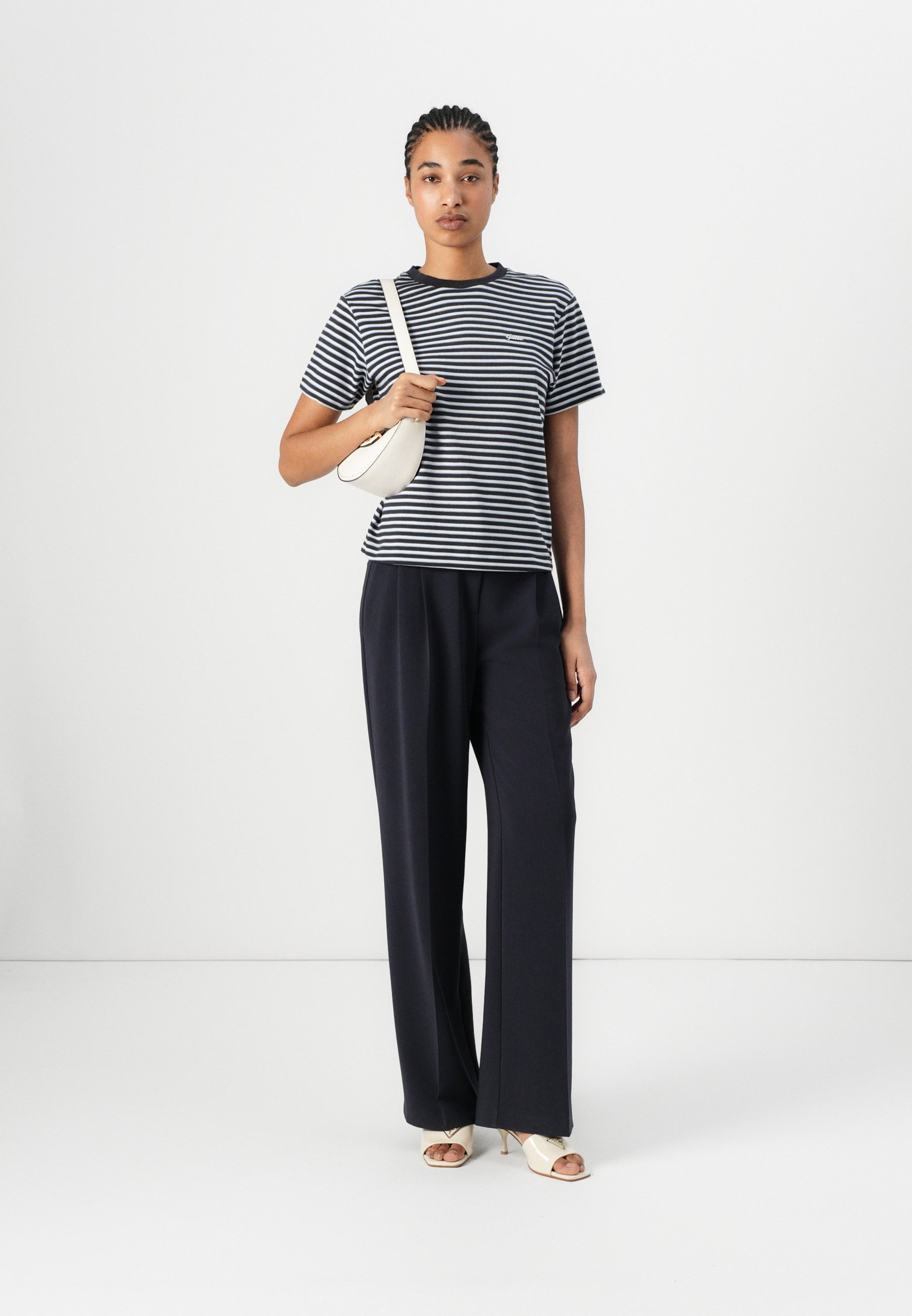 売れ筋商品|||ゲス Tシャツ レディース トップス SARA STRIPED - Print T-shirt - blue/light Guess SARA STRIPED - Print T-shirt - blue/light/dark blue