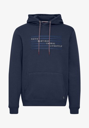 Granatowa bluza z kapturem, z przednią kieszenią typu kangurek, paskowymi grafikami i kontrastującymi sznureczkami. Wykonana z miękkiego materiału.