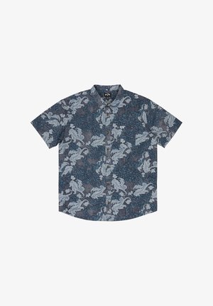 Chemise à manches courtes avec une base bleu foncé et un motif floral bleu clair complexe, dotée d'une fermeture à boutons sur le devant et d'un col.