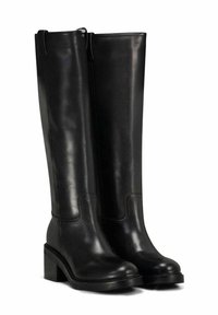 Bottes noires en cuir jusqu'au genou avec un talon bloc, texture lisse, coutures minimales et un design épuré et raffiné.