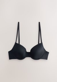 Czarny biustonosz z fiszbinami, z modelowanymi miseczkami i regulowanymi cienkimi ramiączkami na gładkim jasnym tle.