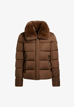 Brown puffer jacket with a faux fur collar, horizontal stitching, zip pockets, and a fitted design. Smooth outer material, warm padding.