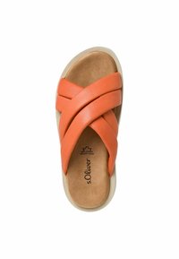 Sandale à glissière en cuir orange avec un design de lanières entrecroisées, semelle intérieure rembourrée beige et logo imprimé sur la semelle. Semelle plate, construction simple.