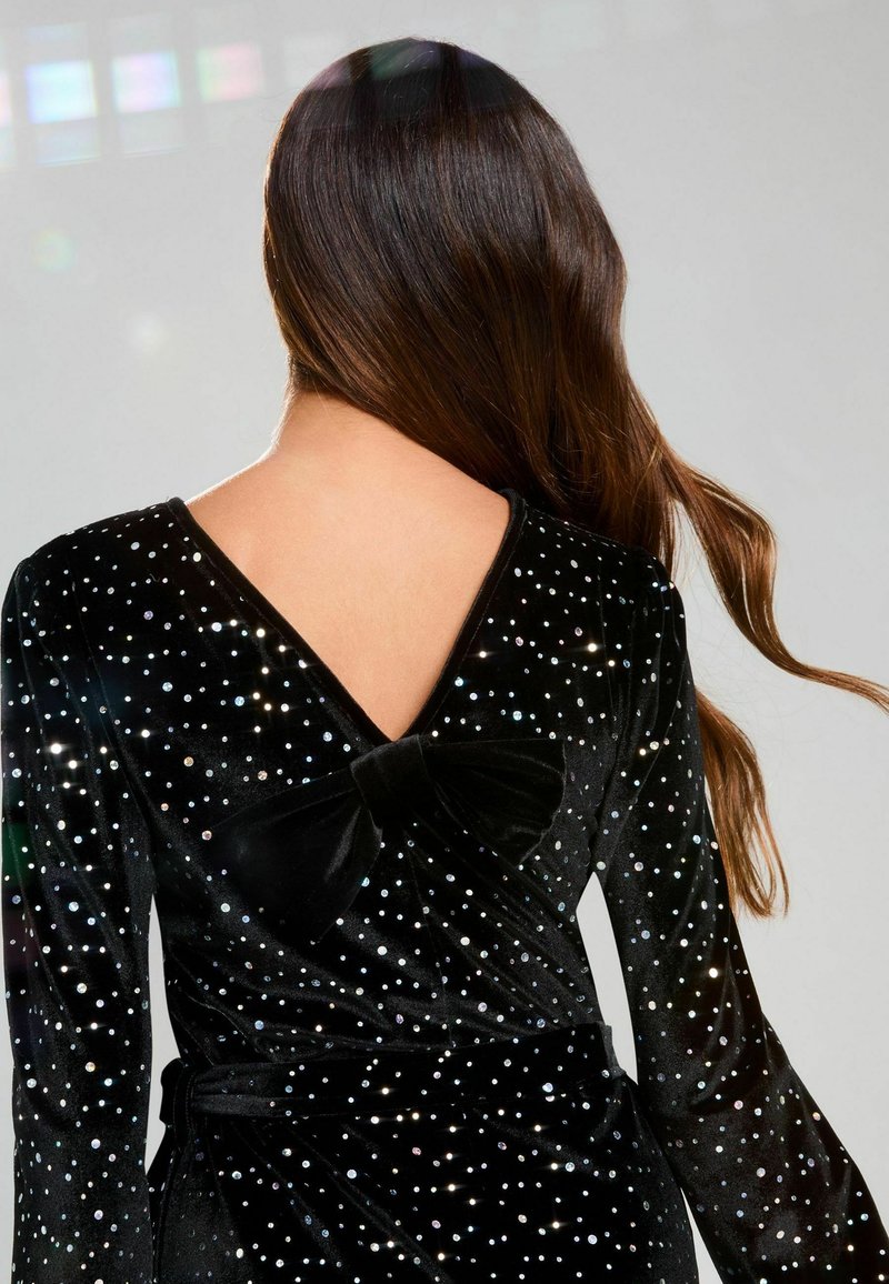 Lipsy GLITTER PARTY - REGULAR FIT - Cocktail dress / Party dress - black