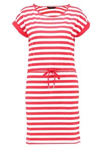 Punainen ja valkoinen raidallinen mekko lyhyillä hihoilla, pyöreällä kaula-aukolla ja kiristettävällä vyötäröllä säädettävää istuvuutta varten. Pehmeää kangasta, polven pituudelta.