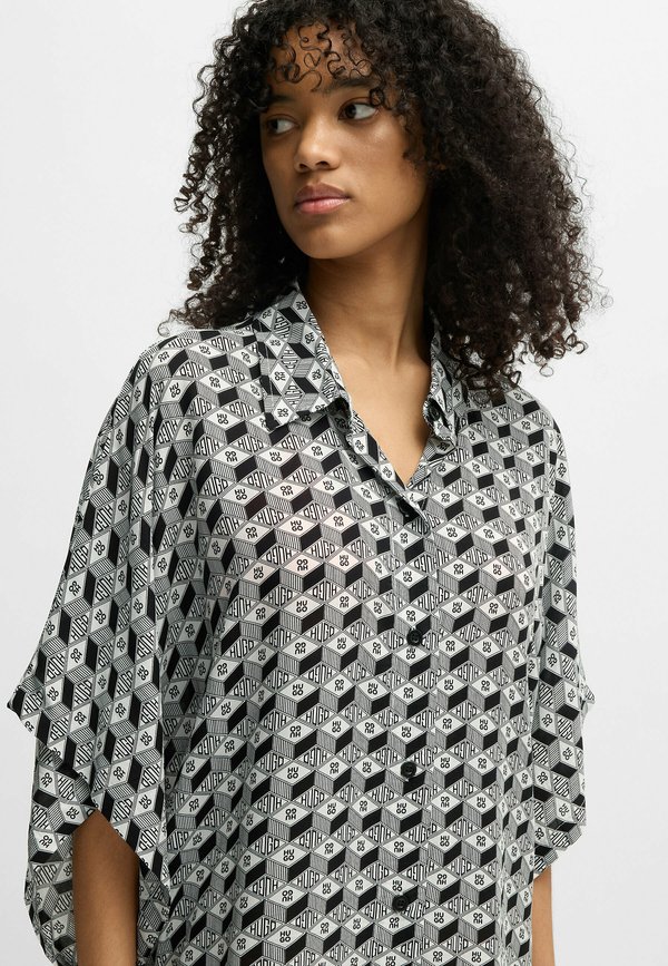 Beach accessory - patterned three3