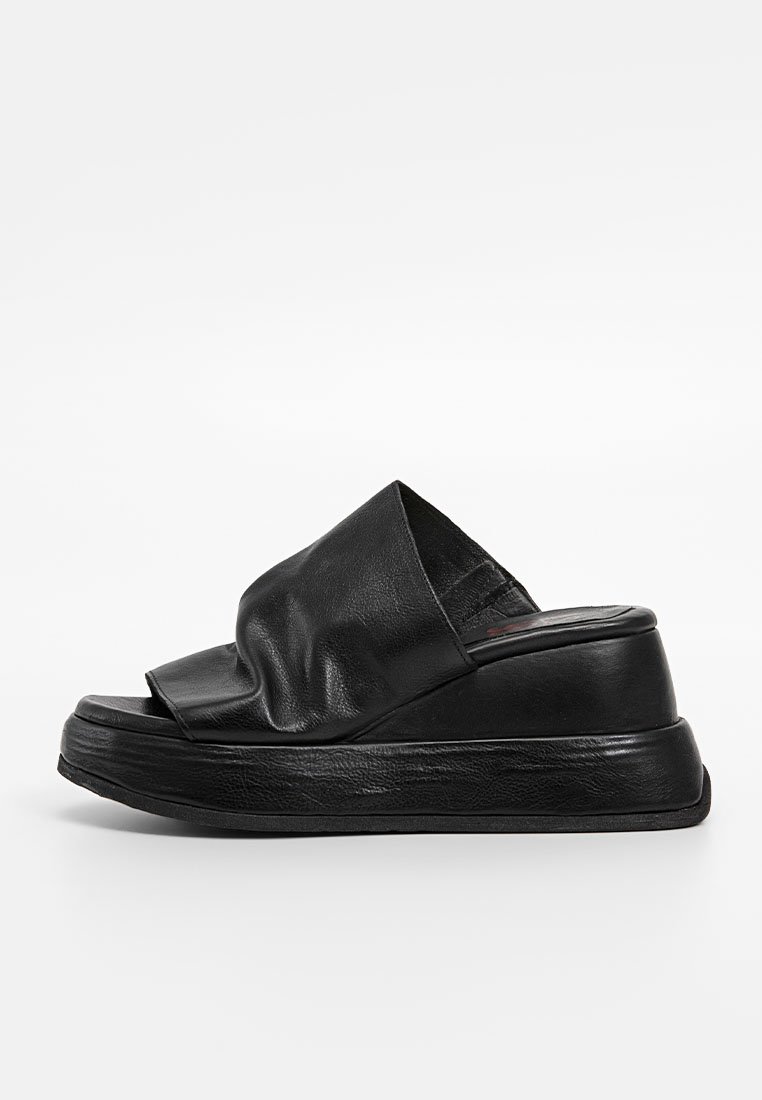 a.s.98 Muiltjes met hak zwart a.s.98 Muiltjes met hak zwart