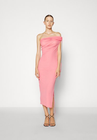 Ioannes SQUARE DRESS - Φόρεμα σε ίσια γραμμή - coral