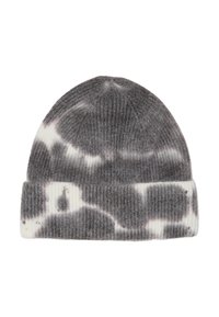 Gorro de punto gris con patrón de tie-dye blanco, textura acanalada y puño doblado. Material suave, diseño de parte superior redondeada, adecuado para uso casual.