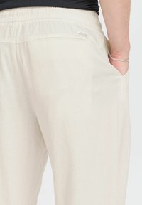 Blend BHBILLY  LINEN MIX - Bukser - snow white