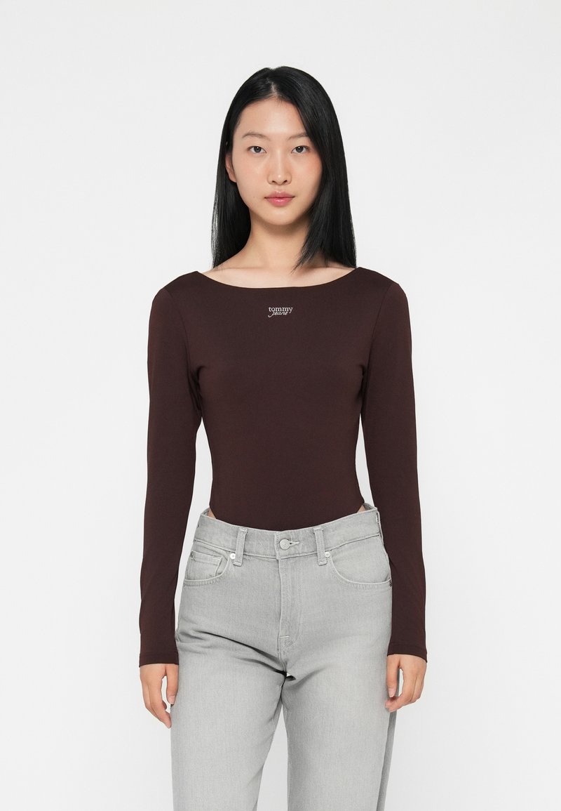 Tommy Jeans SCRIPT - Top dugih rukava - rich brown