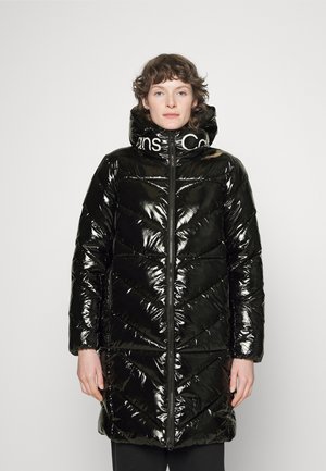 DIAGONAL QUILT LONG COAT - Winter coat - black
