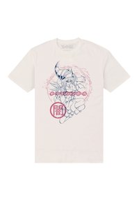Bílé bavlněné tričko s grafikou podrobné postavy s rohy v modré barvě, obklopené růžovými kruhovými akcenty a japonským textem.