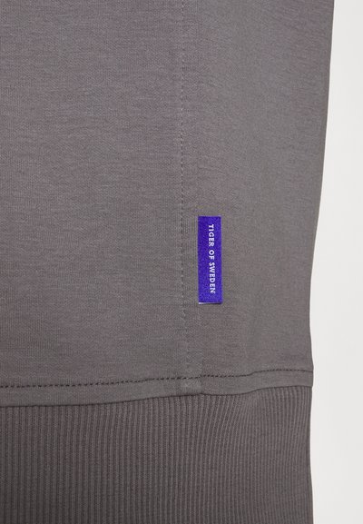 Tiger of Sweden ROLLAND - Πάνω μέρος πιτζάμας - metal grey