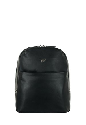 Zaino in pelle nera con tasca frontale con cerniera, logo argentato a forma di animale e chiusura a doppia cerniera nella parte superiore.