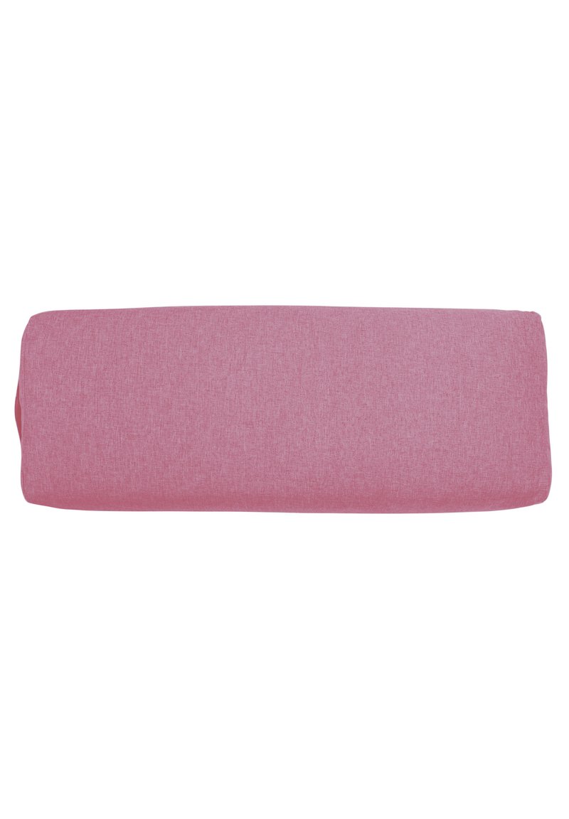Almohada rectangular con una funda de tela texturizada en color rosa, que presenta una superficie suave y bordes redondeados para un soporte ergonómico.