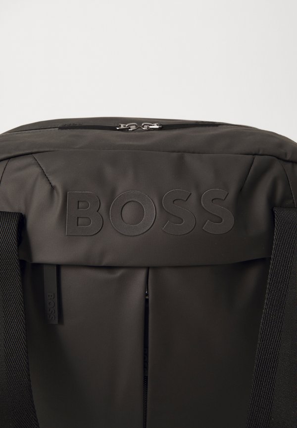 STORMY HOLDALL - Weekend bag4