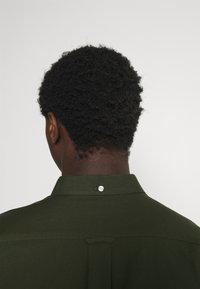 Thumbnail Image 4