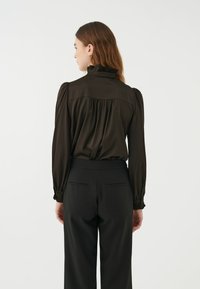 Dea Kudibal SAYAKA - Camicia - ganache