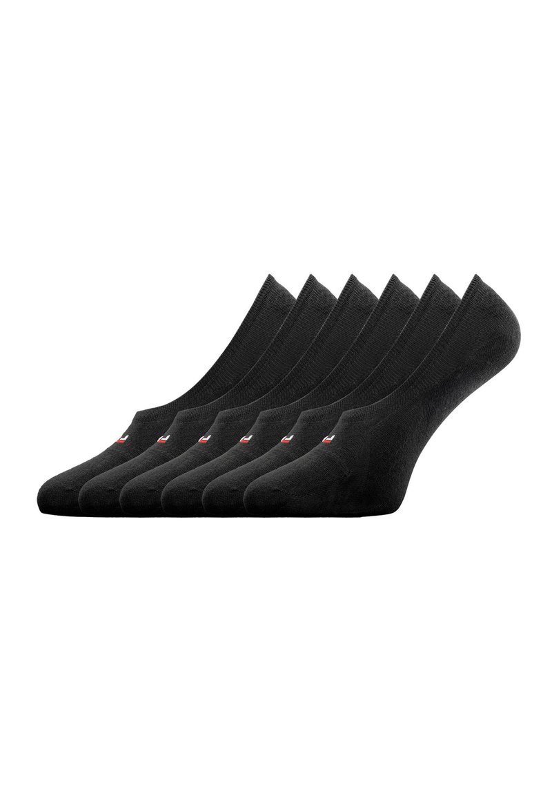 Six paires de chaussettes de sport noires, basses, disposées côte à côte, chacune arborant un petit logo rouge et blanc.