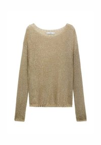 Pull en maille beige à manches longues et large encolure ronde, tissu léger et texturé.