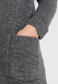 ONLY Kofta - mottled grey