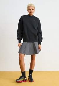 Nike Sportswear SPORTSWEAR TECH FLEECE - Ikdienas džemperis - black