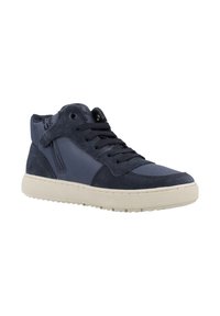 Sneaker alte in pelle e suede blu navy, con una finitura testurizzata, lacci elastici, una cerniera laterale e una suola in gomma di colore crema.