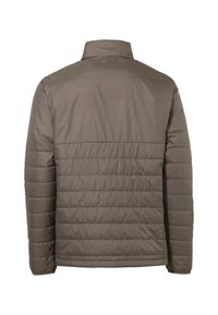 Giacca trapuntata marrone con collo alto e una texture liscia. Presenta motivi di cucitura orizzontali sul retro.