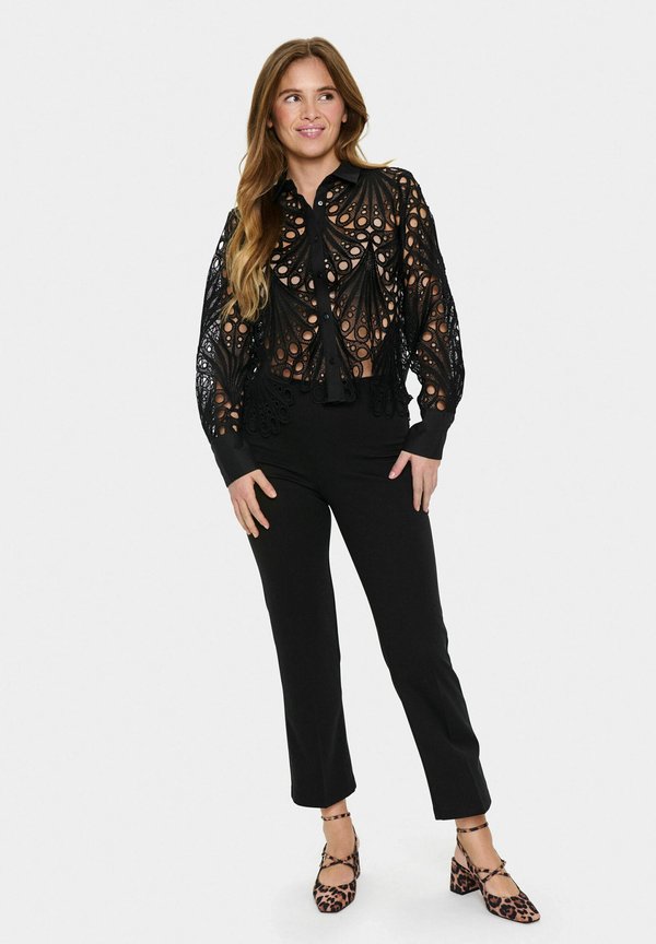 JILIANNASZ - Hemdbluse