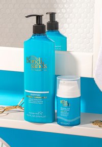 Bondi Sands BONDI SANDS EVERYDAY GRADUAL TANNING MILK - Selbstbräuner - white
