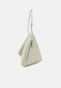 Calvin Klein BROOK CLUTCH - Delninukė - dk ecru