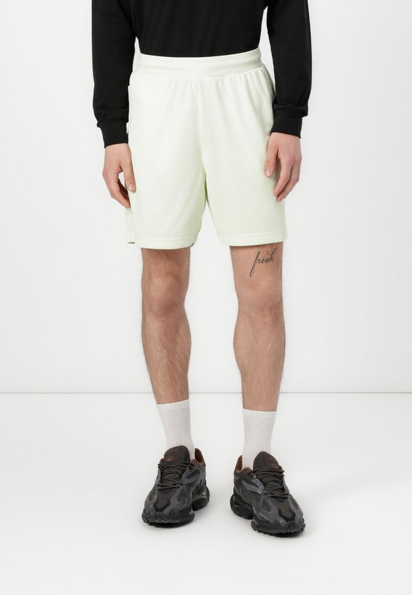 UNISEX - Sports shorts - lime