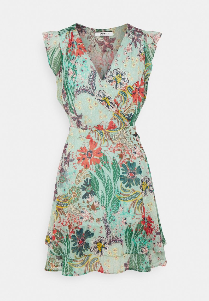 Bloemenprint wikkeljurk met een V-hals, korte gerimpelde mouwen en een uitlopende zoom. Heeft een groene achtergrond met rode, gele en blauwe bloemen.