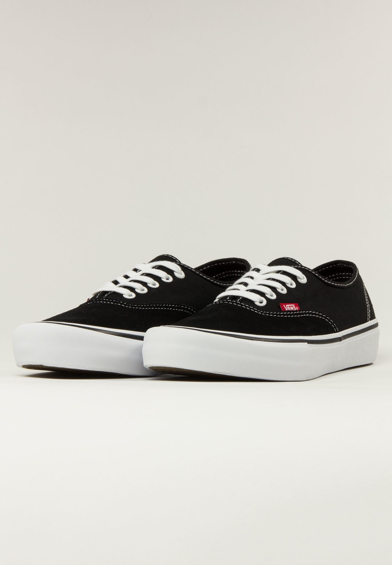 vans authentic pro noir