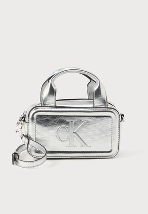 BOLD METALLIC MINI BAULETTO - Käekott - silver-coloured