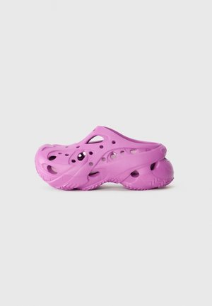 Crocs, Mules à talons - lilac