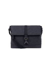 Borsa a tracolla nera in pelle con patta, chiusura in metallo argentato e tracolla regolabile, isolata su sfondo bianco.