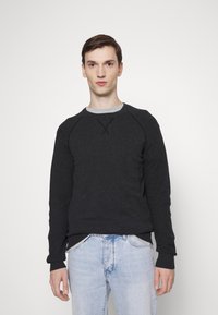 s.Oliver Strickpullover - black