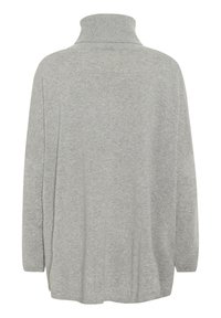 Pulover gri cu guler înalt, cu o croială lejeră, mâneci lungi și slituri laterale. Prezintă o textură moale din tricot și un design simplu, fără modele.