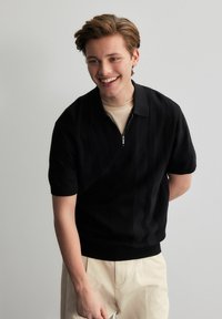 Thumbnail Image 4