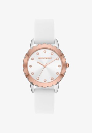 Witte polshorloge met een gegolfde roségouden lunette, kristallen uurmarkeringen en roségouden wijzers die 10:10:35 aangeven.