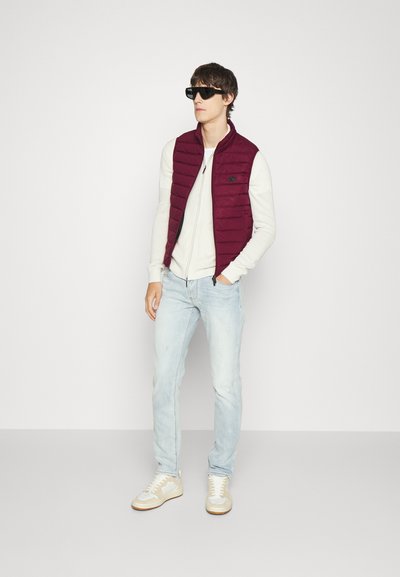 Emporio Armani DOWN WAISTCOAT - Colete - bordeaux