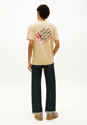 SIGNATURE BACK LOGO  - T-shirt imprimé - gentle gold