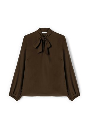 Braune Bluse mit hohem Ausschnitt und einer Schleife am Kragen. Lange Ärmel mit elastischen Bündchen, aus einem glatten Stoff gefertigt.