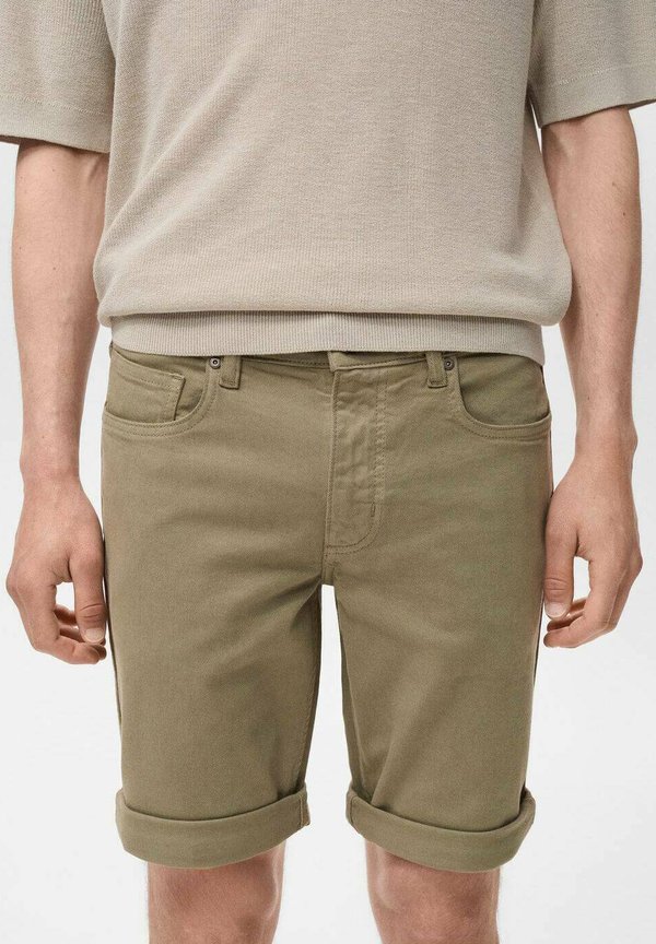 SLIM-FIT BERMUDA  - Denim shorts - khaki4