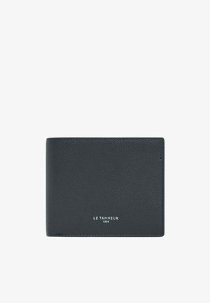 Schwarze Lederbrieftasche mit strukturierter Oberfläche und weißem "Le Tanneur 1898"-Logo mittig auf der Vorderseite.