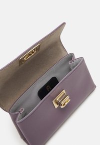 Furla MINI CROSSBODY TOP HANDLE - Håndtasker - aura