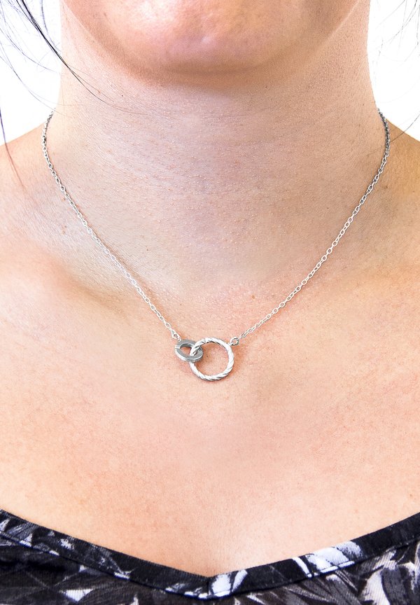 TWIRLED ROPE LINK PARADISE  - Necklace