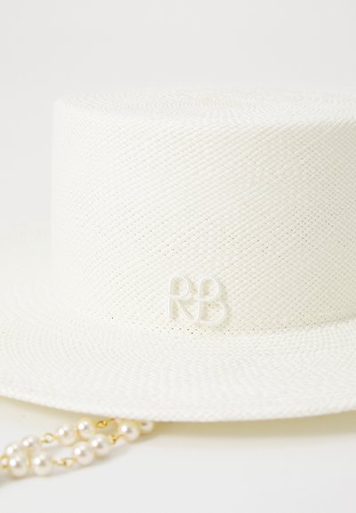 RUSLAN BAGINSKIY CHAIN BOATER HAT - Müts - white